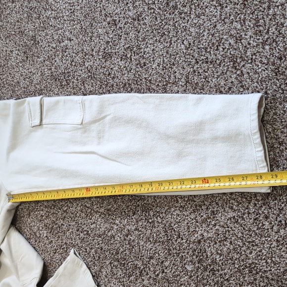 Aritzia Wilfred Free Modern Cargo Pants High Waist Twill Cream Size 2 - Picture 9 of 16